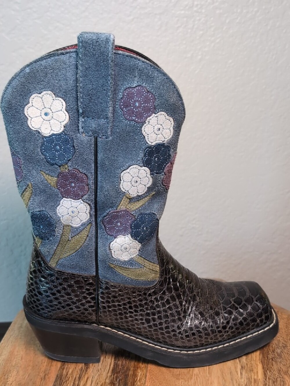 Ariat DollBaby Floral Suede Cowgirl Western Boots - Picture 4 of 14